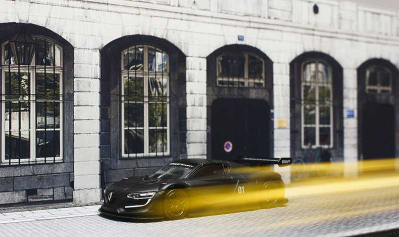 Illustration for article titled French Friday Face2Face: Dark Vador, Votre voiture est prête!